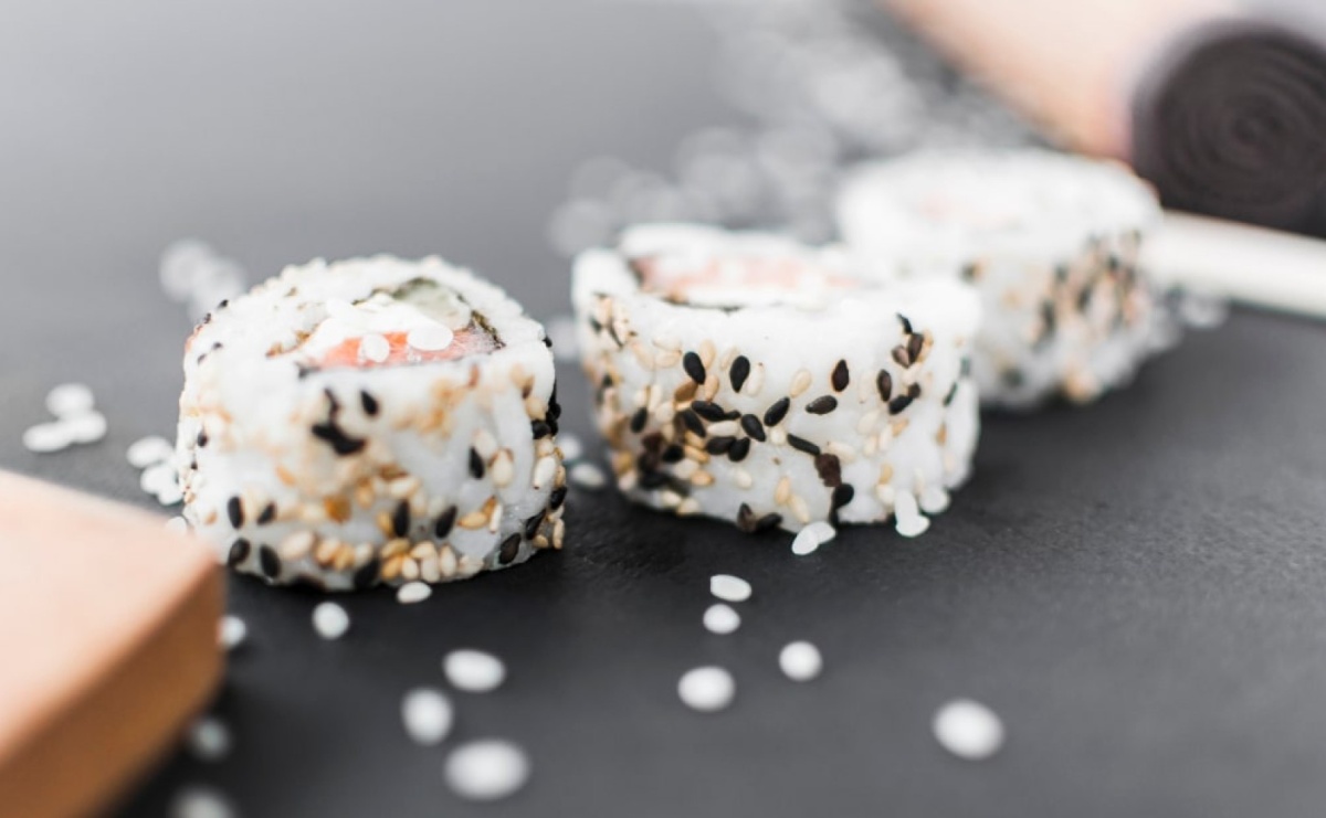 Tajemnice perfekcyjnego ryżu do sushi - od pól ryżowych do talerza - Serwis informacyjny z Raciborza - naszraciborz.pl