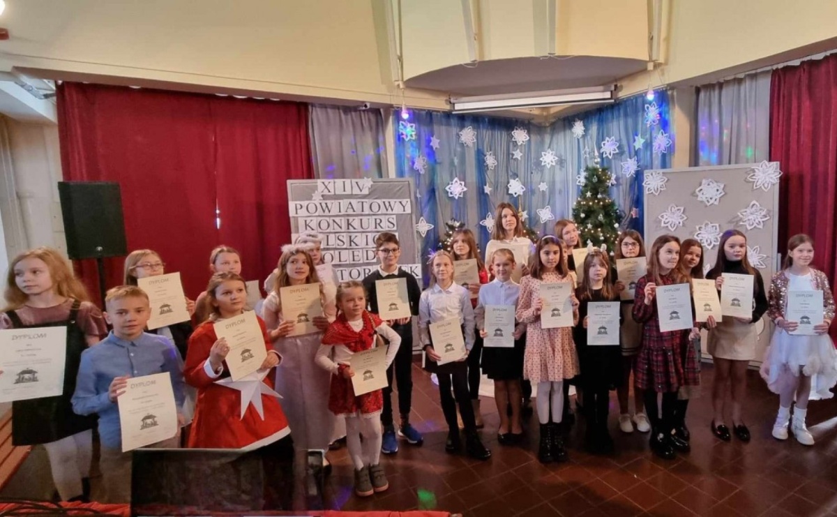 XIV Powiatowy Konkurs Polskich Kolęd i Pastorałek w SP28 - Serwis informacyjny z Raciborza - naszraciborz.pl
