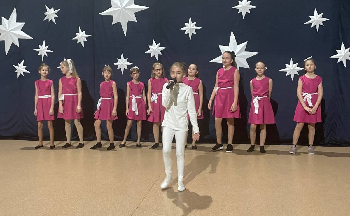 Koncert kolęd w zawadzkiej Szesnastce - Serwis informacyjny z Raciborza - naszraciborz.pl