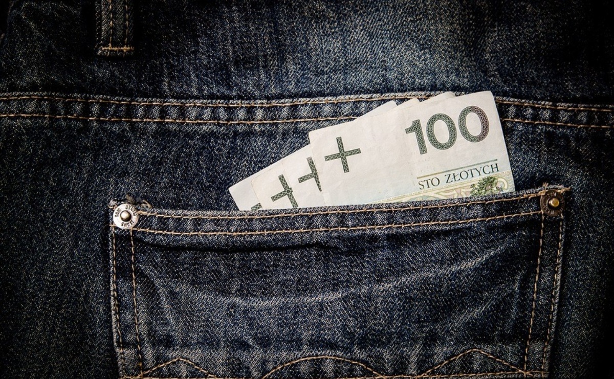 Dodatek osłonowy. Komu przysługuje i jak złożyć wniosek - Serwis informacyjny z Raciborza - naszraciborz.pl