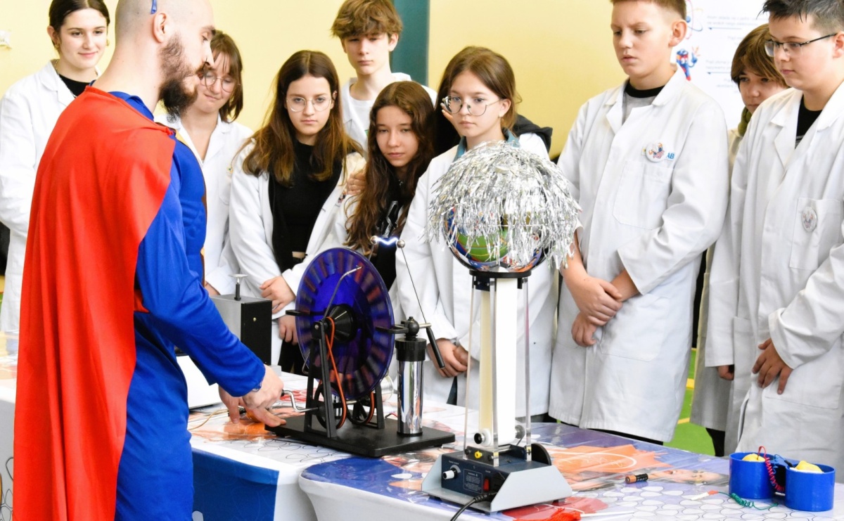 Godów. Akademia Mocy w gminnych szkołach - Serwis informacyjny z Raciborza - naszraciborz.pl