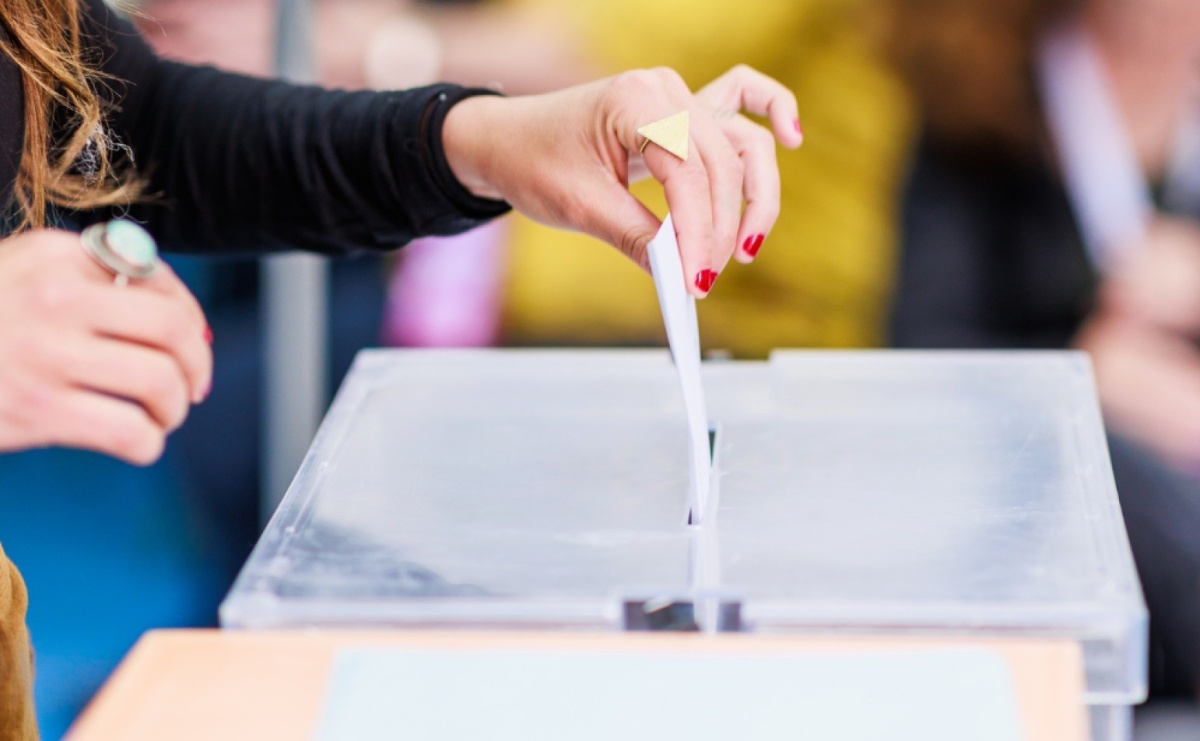 Utrata wiary w demokrację i wrogość wobec politycznych przeciwników. Polska i Polacy przed i po wyborach - Serwis informacyjny z Raciborza - naszraciborz.pl