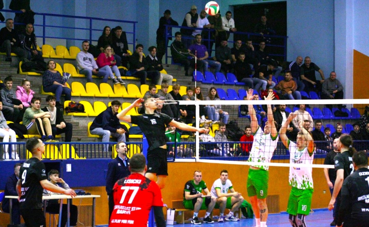 Radliński mur za twardy dla siatkarzy z Raciborza - Serwis informacyjny z Raciborza - naszraciborz.pl