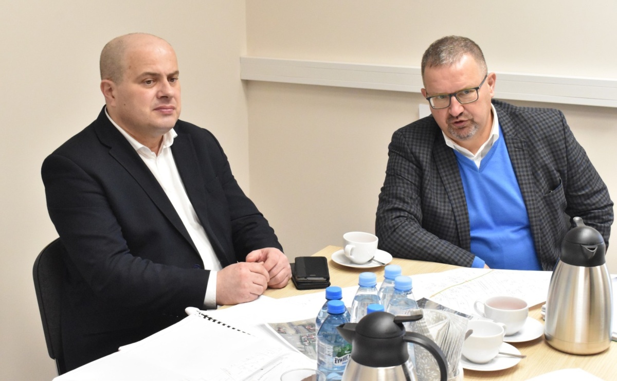 Wójtowie Gorzyc i Godowa dyskutowali o remontach dróg - Serwis informacyjny z Raciborza - naszraciborz.pl