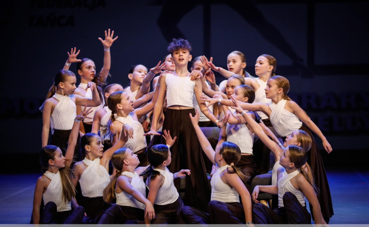 Worek medali dla zespołu DanceCap - Serwis informacyjny z Wodzisławia Śląskiego - naszwodzislaw.com