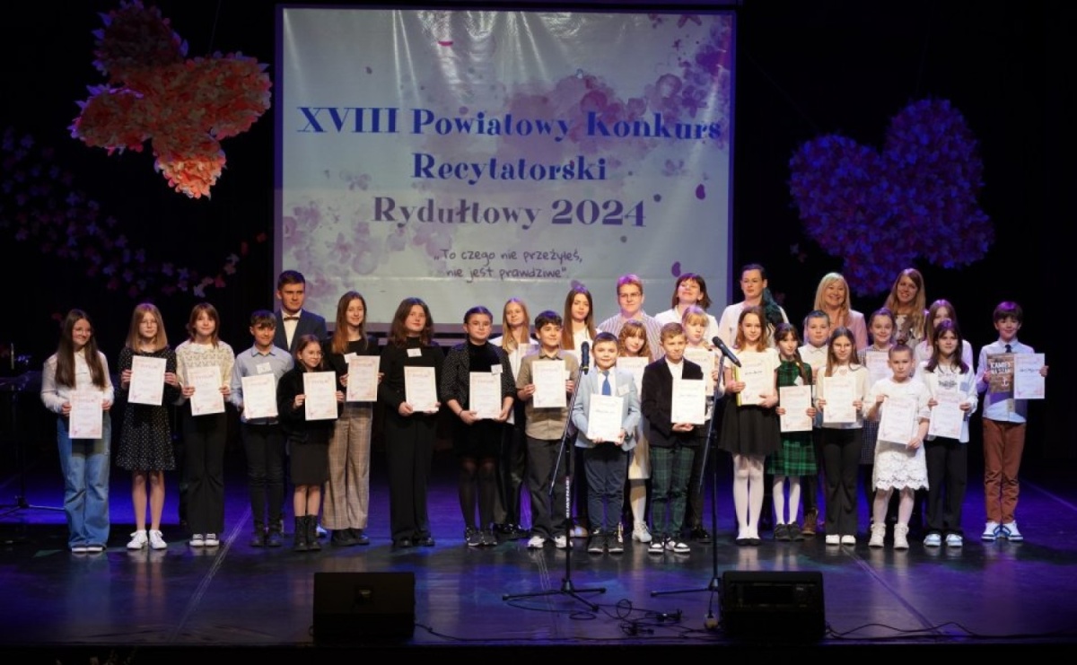 XVIII Powiatowy Konkurs Recytatorski w rydułtowskim Feniksie - Serwis informacyjny z Raciborza - naszraciborz.pl