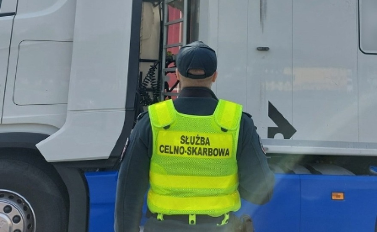 Metal, guma i plastik zamiast aluminium. Nielegalny przewóz odpadów z Niemiec - Serwis informacyjny z Raciborza - naszraciborz.pl