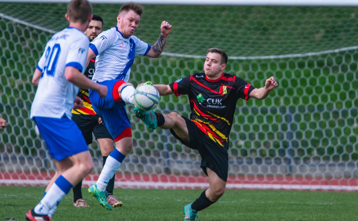 Dobra passa Płomienia Połomia. Unia Racibórz na kolanach [FOTO] - Serwis informacyjny z Raciborza - naszraciborz.pl