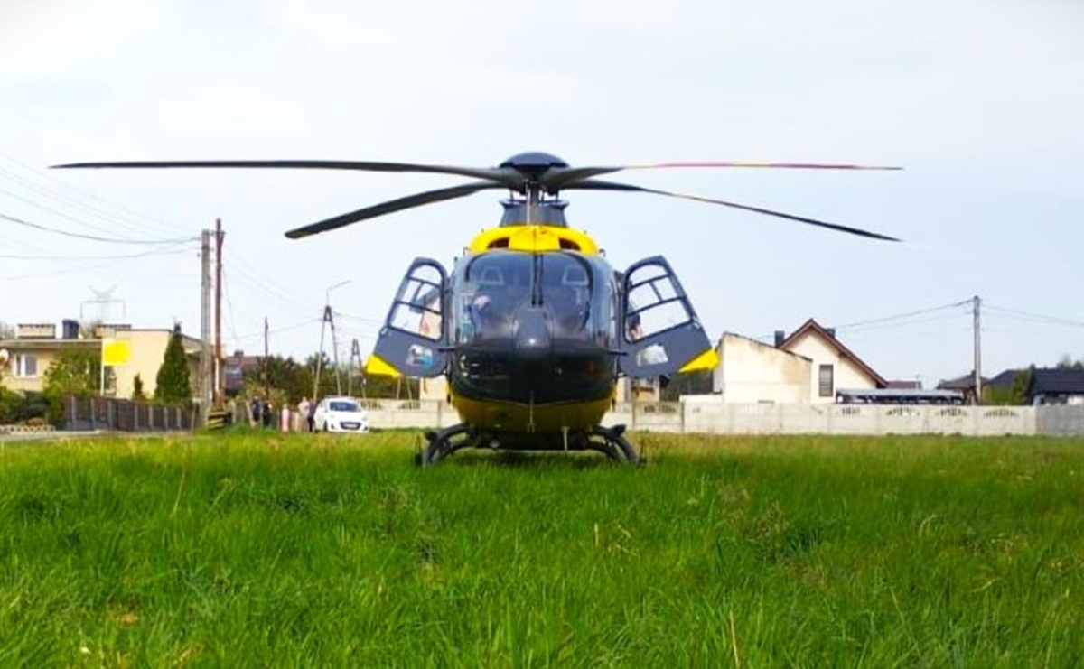 Śmigłowiec LPR lądował w Syryni - Serwis informacyjny z Raciborza - naszraciborz.pl