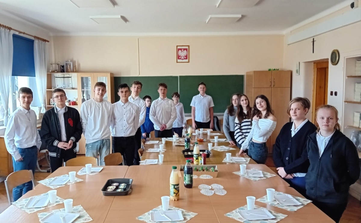 Wielkanocne tradycje w zawadzkiej szkole - Serwis informacyjny z Raciborza - naszraciborz.pl