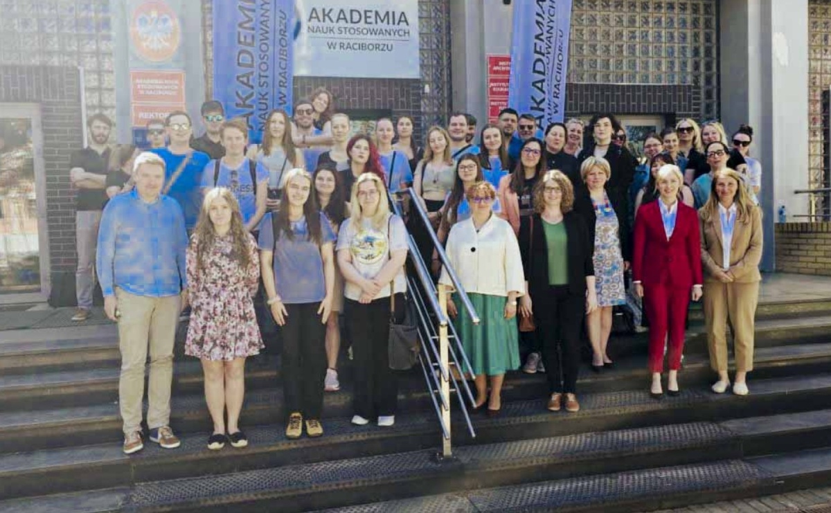 I Międzynarodowa Studencka Konferencja Naukowa Język, kultura i literatura na pograniczu polsko-czesko-słowackim - Serwis informacyjny z Raciborza - naszraciborz.pl