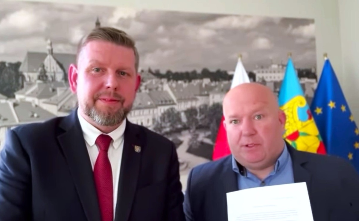 Wodzisławianie wstrząśnięci i podzieleni. Marcin Piwoński poparł Mieczysława Kiecę [WIDEO] - Serwis informacyjny z Wodzisławia Śląskiego - naszwodzislaw.com