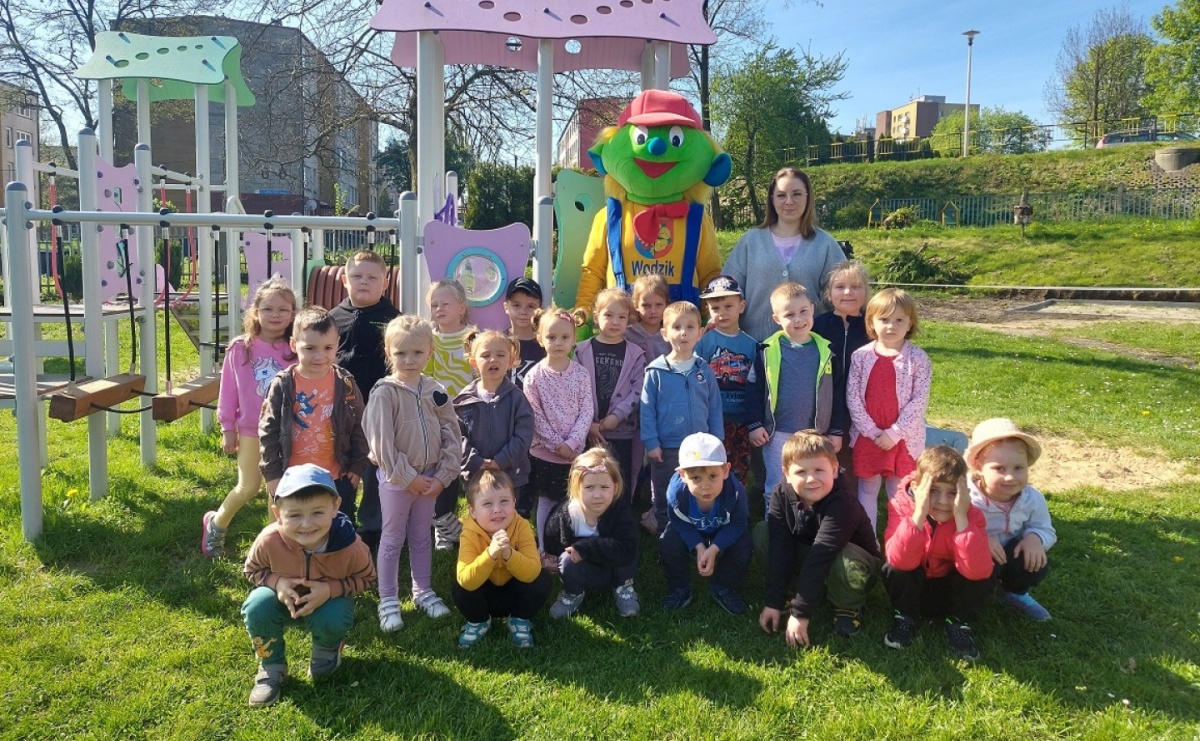 Wodzik odwiedził przedszkolaków w Szóstce - Serwis informacyjny z Raciborza - naszraciborz.pl