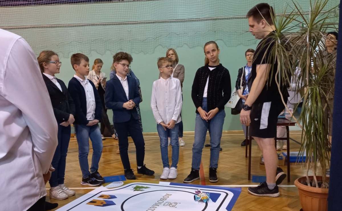 Bzik matematyczny. Powiatowy konkurs z ZSP 5 - Serwis informacyjny z Wodzisławia Śląskiego - naszwodzislaw.com