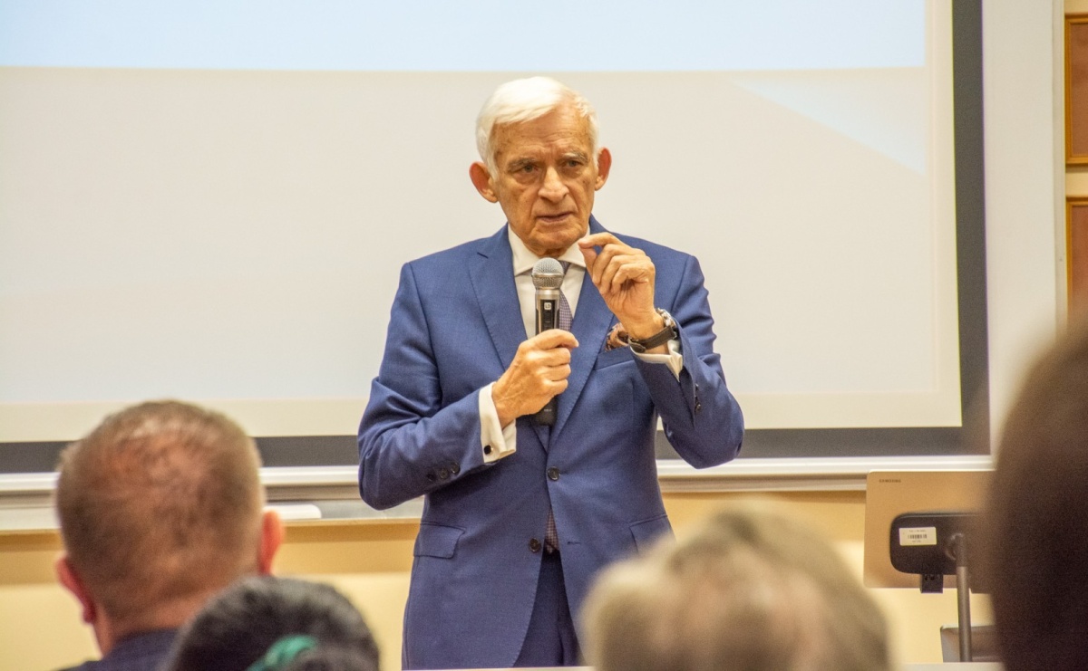 Platforma Obywatelska pokazała listy do Europarlamentu. Niespodzianka na Śląsku - Serwis informacyjny z Raciborza - naszraciborz.pl