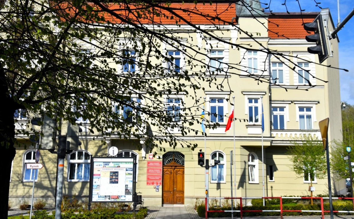 Jak wodzisławskie starostwo pracuje w długi majowy weekend? - Serwis informacyjny z Raciborza - naszraciborz.pl