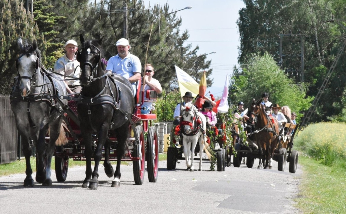 Procesja na otwarcie sezonu konnego w gminie Godów [FOTO] - Serwis informacyjny z Raciborza - naszraciborz.pl