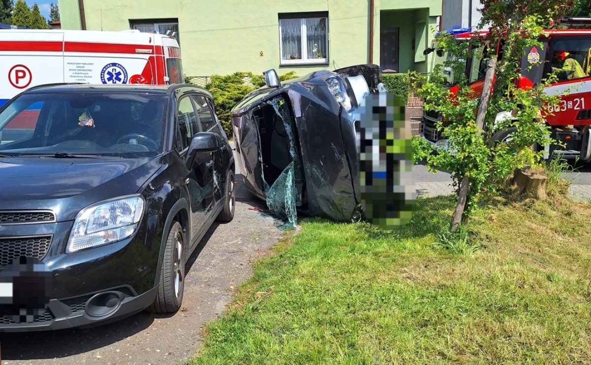 Groźne zdarzenie na Cmentarnej w Radlinie [FOTO] - Serwis informacyjny z Raciborza - naszraciborz.pl
