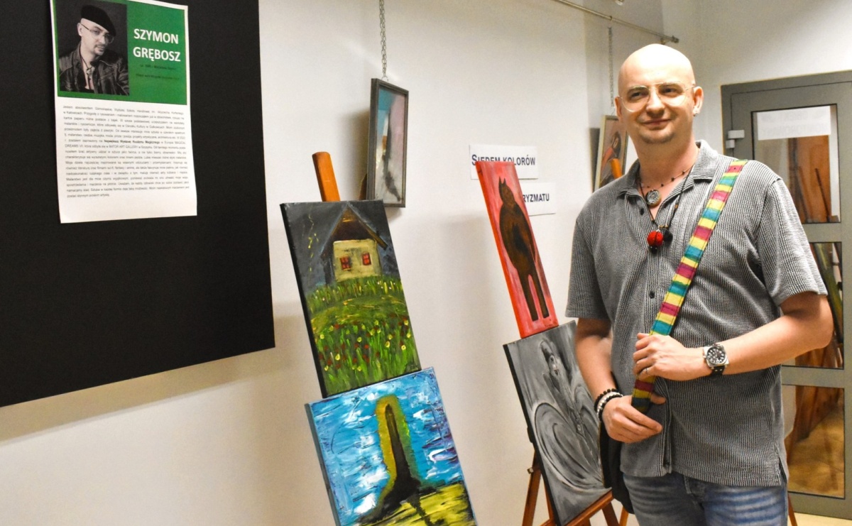 Siedem kolorów pryzmatu. Godowska książnica zaprasza na wystawę Szymona Grębosza - Serwis informacyjny z Raciborza - naszraciborz.pl