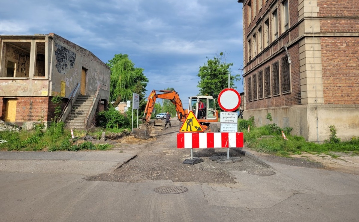 Trwa remont ulic przy KWK 1 Maja - Serwis informacyjny z Wodzisławia Śląskiego - naszwodzislaw.com