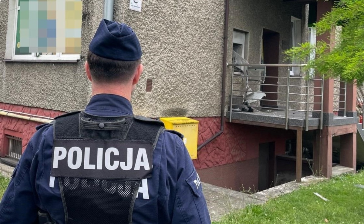 Wysadzony bankomat, obrabowany bank. Sceny rodem z gangsterskiego filmu w Godowie - Serwis informacyjny z Wodzisławia Śląskiego - naszwodzislaw.com
