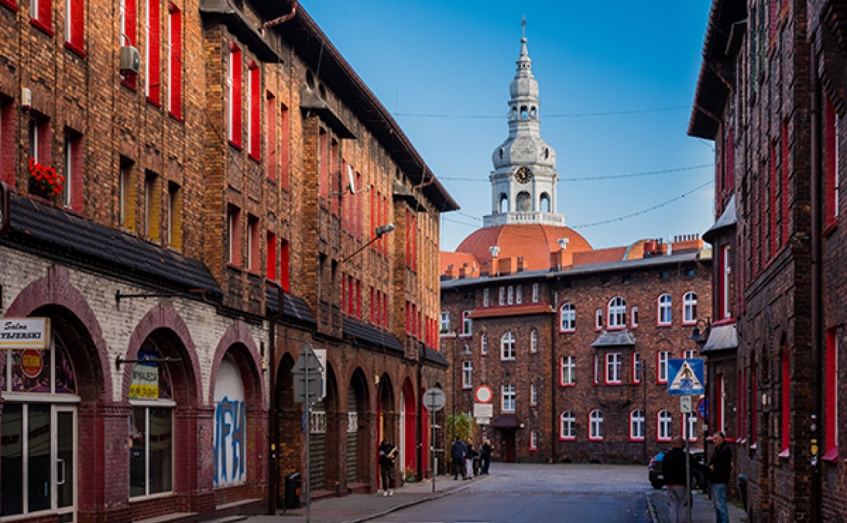 Poznaj śląską perłę architektury osiedlowej z przewodnikiem - Serwis informacyjny z Raciborza - naszraciborz.pl