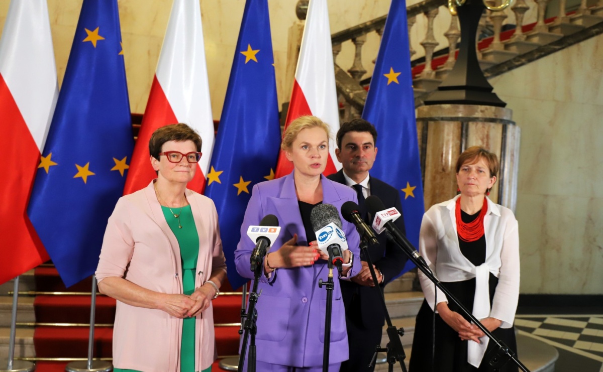 Konferencja prasowa: Działania edukacyjne w obszarze języka, kultury i tożsamości śląskiej z udziałem Minister Edukacji Narodowej - Serwis informacyjny z Raciborza - naszraciborz.pl