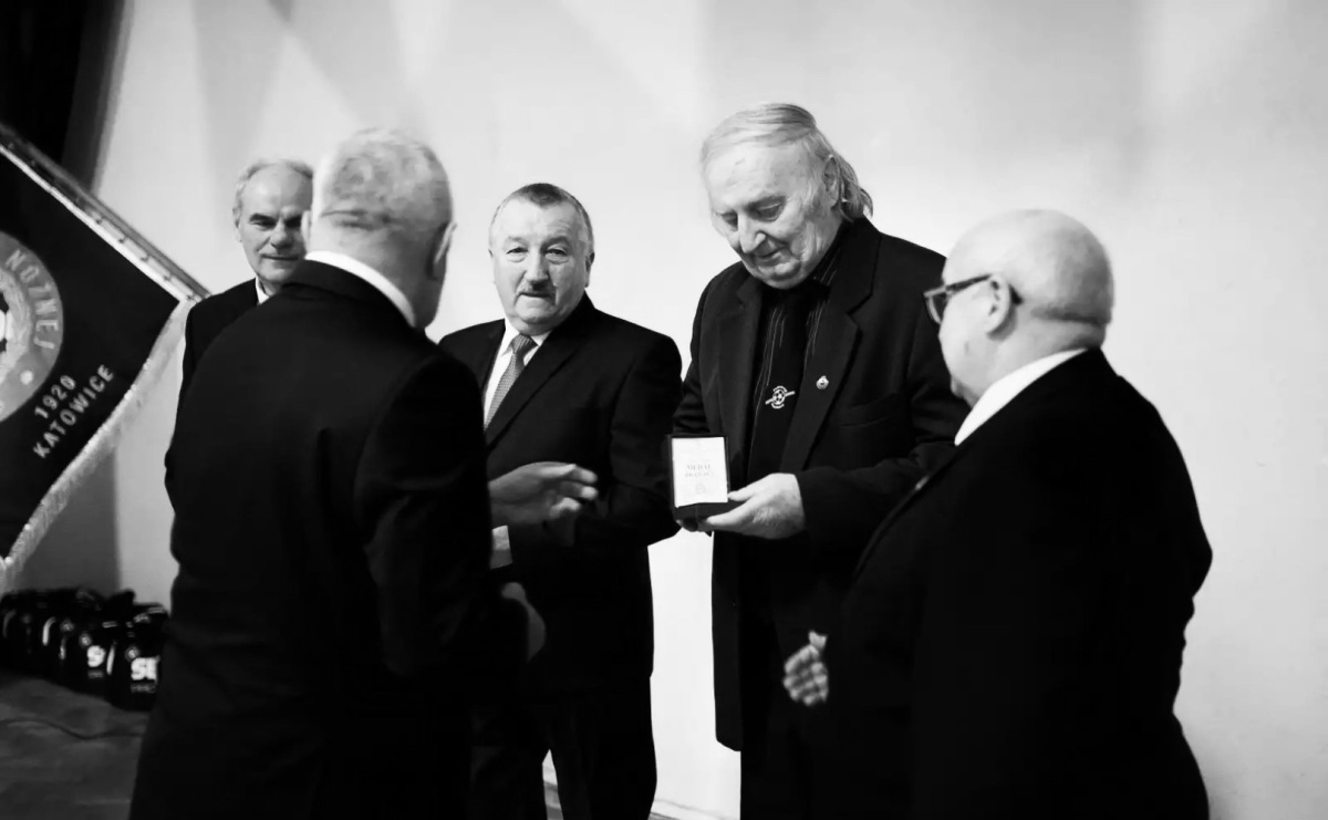 Odszedł Janusz Jona. Był związany z Czarnymi Gorzyce - Serwis informacyjny z Wodzisławia Śląskiego - naszwodzislaw.com