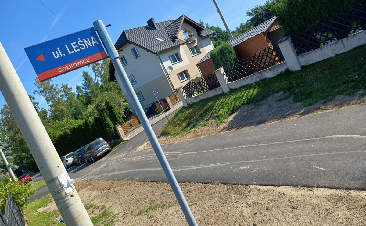 Gmina Godów. Kolejne metry kanalizacji gotowe. Na podłączenie trzeba jednak poczekać - Serwis informacyjny z Raciborza - naszraciborz.pl