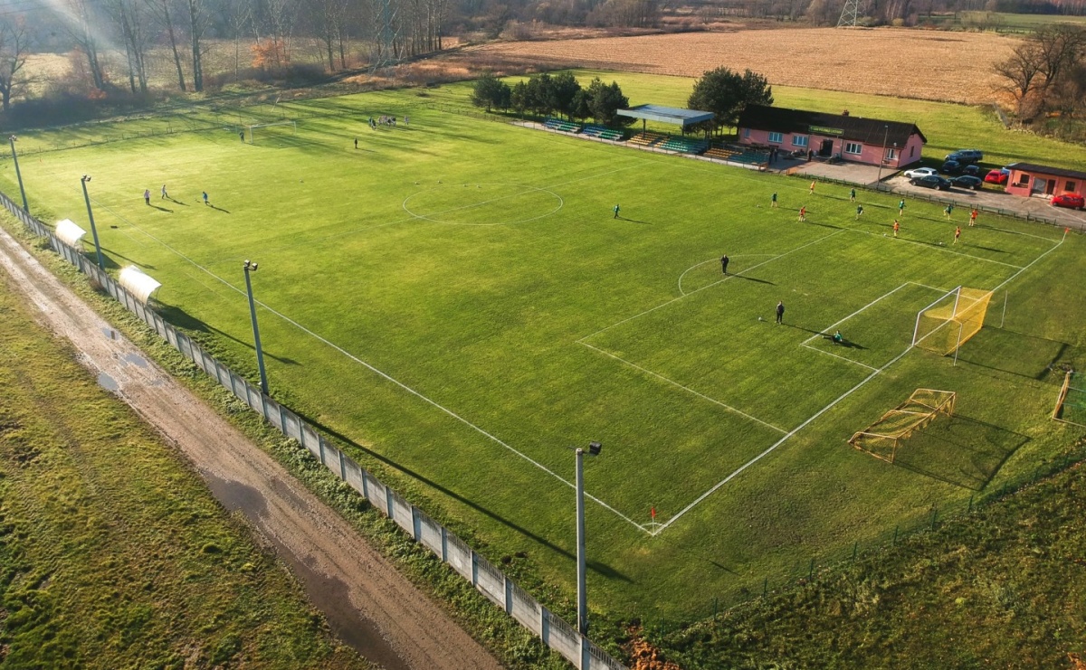 Przetarg na termomodernizację szatni Olzy Godów i Polonii Łaziska - Serwis informacyjny z Raciborza - naszraciborz.pl