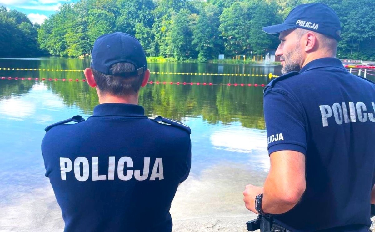 Dzielnicowi dokonują kontroli kąpielisk - Serwis informacyjny z Wodzisławia Śląskiego - naszwodzislaw.com