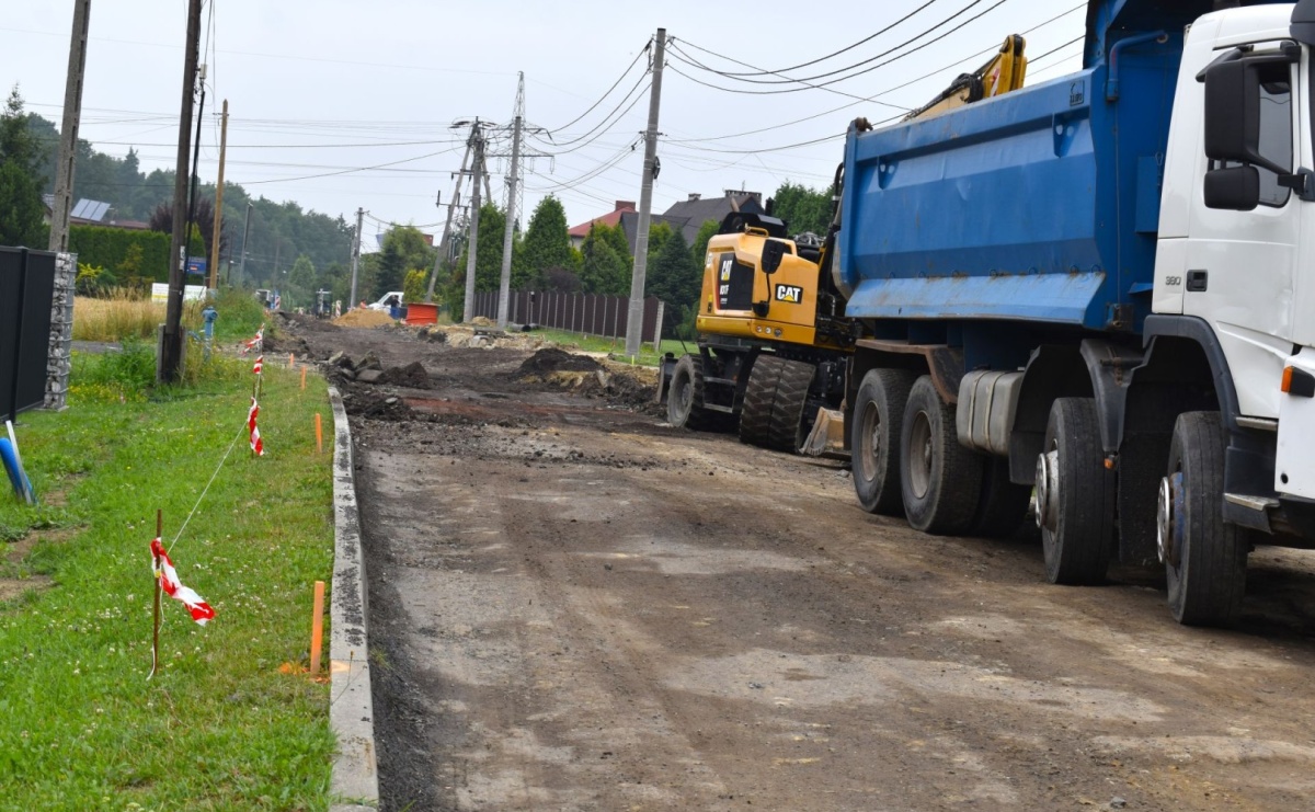 Trwa remont ul. Głożyńskiej i Rymera w Radlinie - Serwis informacyjny z Raciborza - naszraciborz.pl