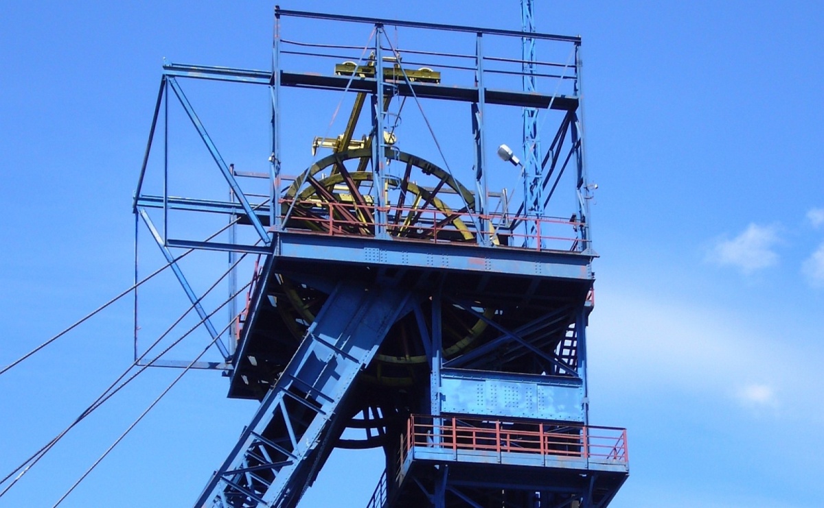 W Rydułtowach ratownicy ręcznie wykonali część wyrobiska ratunkowego - Serwis informacyjny z Raciborza - naszraciborz.pl