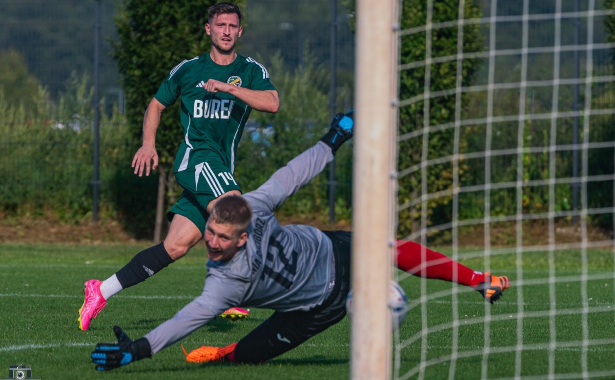 Klasa okręgowa. Wychowanek Unii dał zwycięstwo Syryni [FOTO] - Serwis informacyjny z Raciborza - naszraciborz.pl