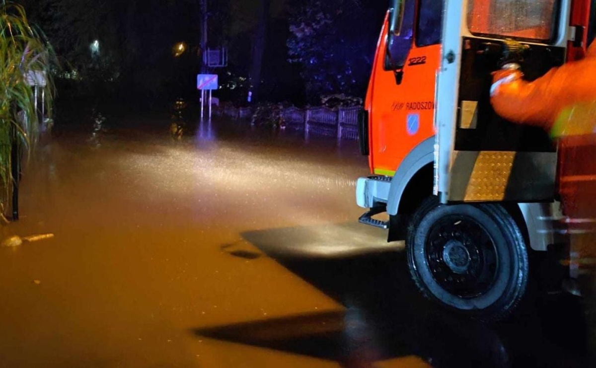 Starostwo apeluje. Nie uprawiajcie turystyki powodziowej! - Serwis informacyjny z Raciborza - naszraciborz.pl