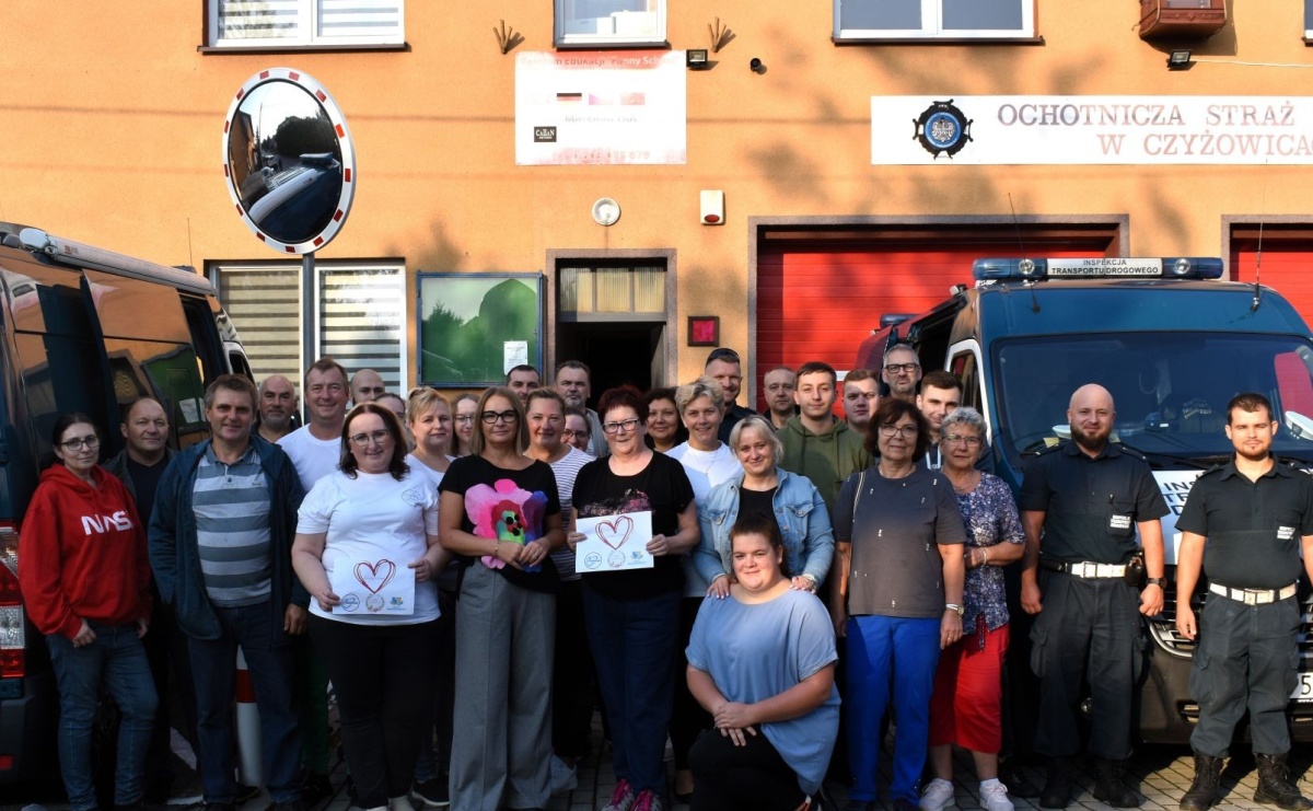 Pierwszy transport pomocy dla powodzian wyruszył w trasę - Serwis informacyjny z Raciborza - naszraciborz.pl