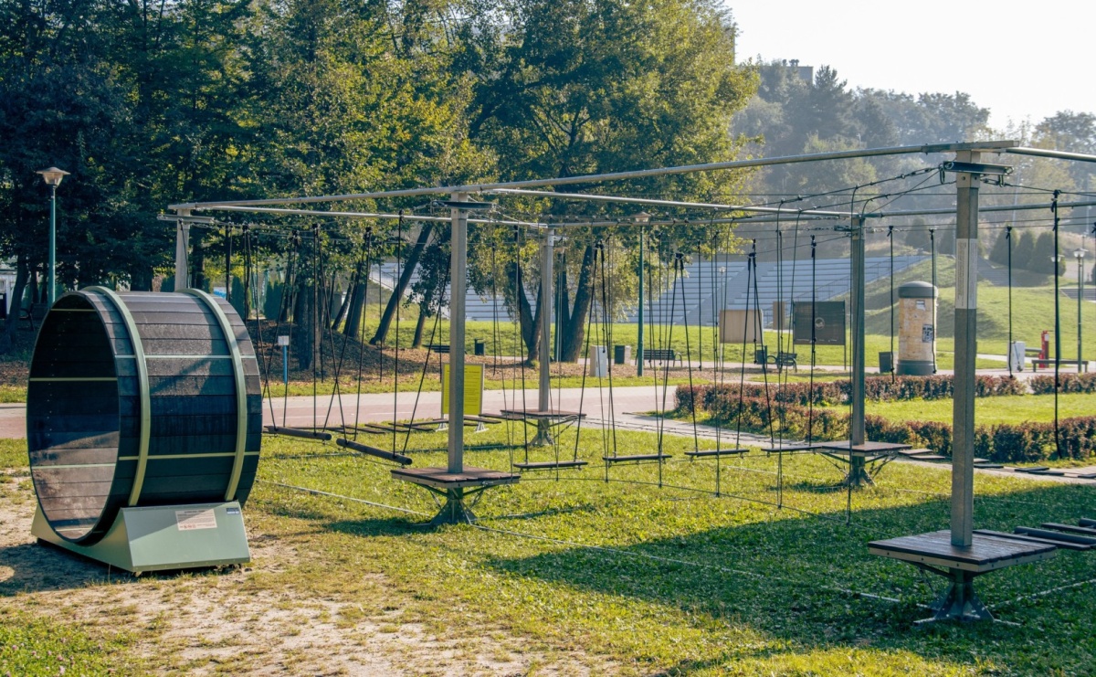 Skorzystaj z samoobsługowego parku linowego na Trzech Wzgórzach [FOTO] - Serwis informacyjny z Raciborza - naszraciborz.pl