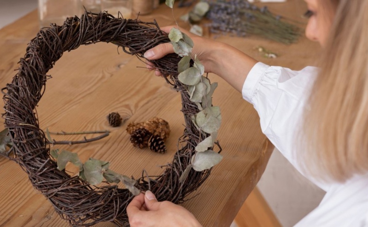 Wykonaj jesienny wianek na drzwi. Weź udział w warsztatach - Serwis informacyjny z Wodzisławia Śląskiego - naszwodzislaw.com