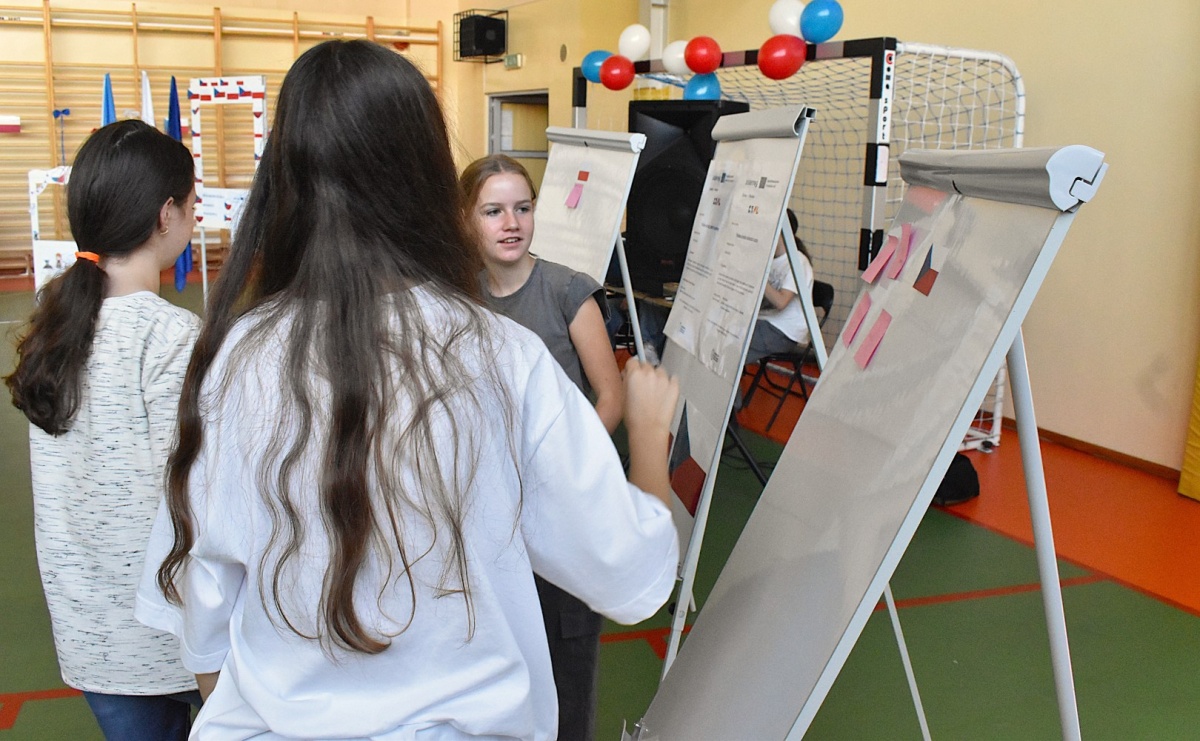 Uczniowie z Gołkowic, Skrbeńska i czeskich Petrovic u Karvine poznają się lepiej - Serwis informacyjny z Raciborza - naszraciborz.pl