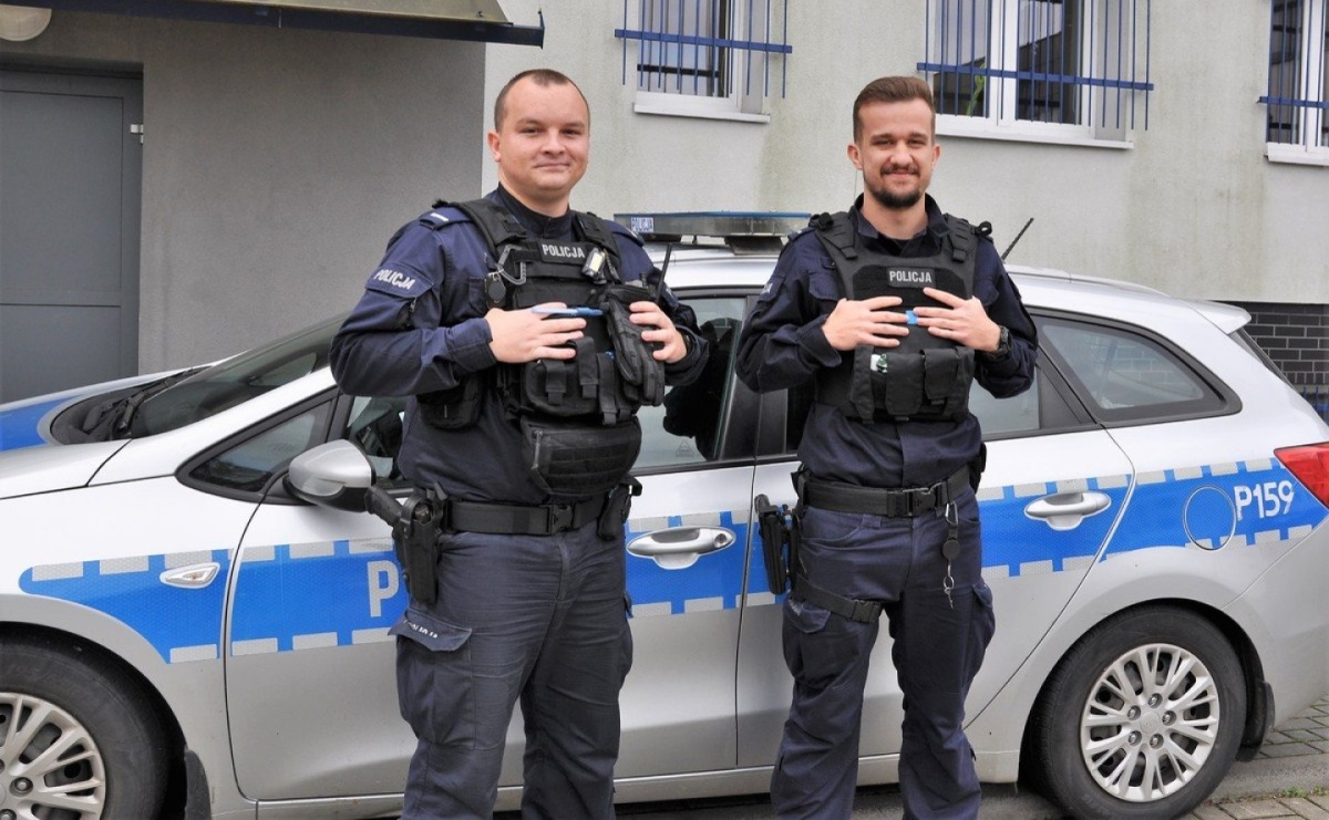 Niemowlę potrzebowało pomocy. Do szpitala trafiło z policyjną eskortą - Serwis informacyjny z Raciborza - naszraciborz.pl