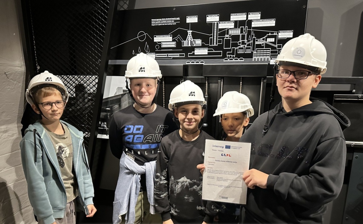 Uczniowie z Polski i Czech zobaczyli jak od środka wygląda kopalnia - Serwis informacyjny z Wodzisławia Śląskiego - naszwodzislaw.com