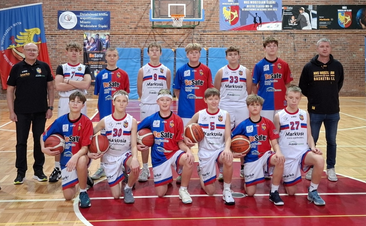 Młodzi koszykarze MKS Wodzisław rozbili ekipę z Bielska-Białej - Serwis informacyjny z Raciborza - naszraciborz.pl