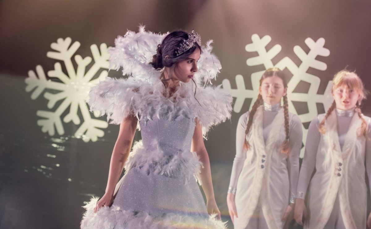 Królowa Śniegu na mikołajki w WCK - Serwis informacyjny z Wodzisławia Śląskiego - naszwodzislaw.com