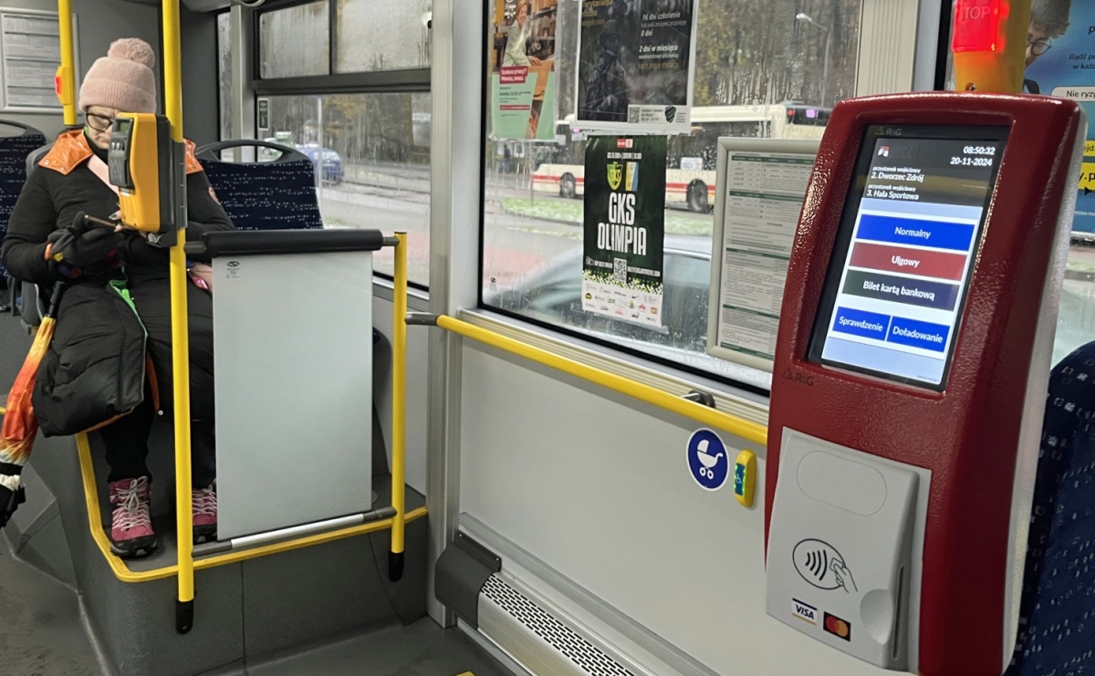 Podróżując zapłacisz kartą płatniczą bez użycia e-biletu czy aplikacji mobilnej - Serwis informacyjny z Raciborza - naszraciborz.pl