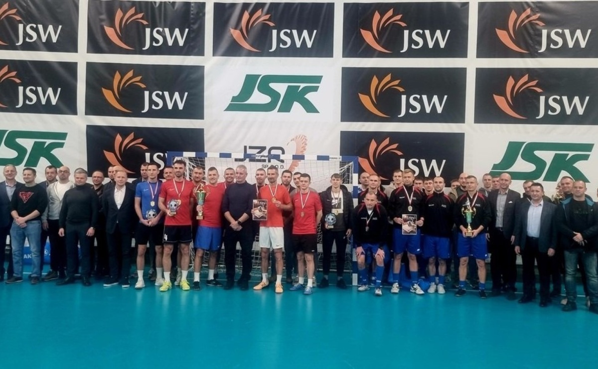 Turniej służb mundurowych w Jastrzębiu-Zdroju. Trzecie miejsce wodzisławskich policjantów - Serwis informacyjny z Raciborza - naszraciborz.pl