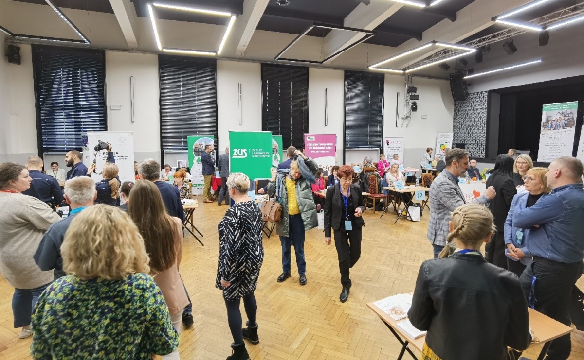 Targi informacyjne dla osób z niepełnosprawnościami za nami - Serwis informacyjny z Wodzisławia Śląskiego - naszwodzislaw.com