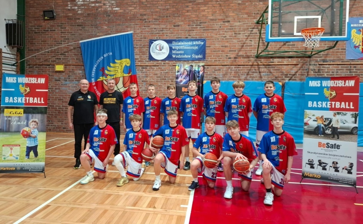 Koszykarze MKS Wodzisław umocnili się na pozycji lidera - Serwis informacyjny z Raciborza - naszraciborz.pl