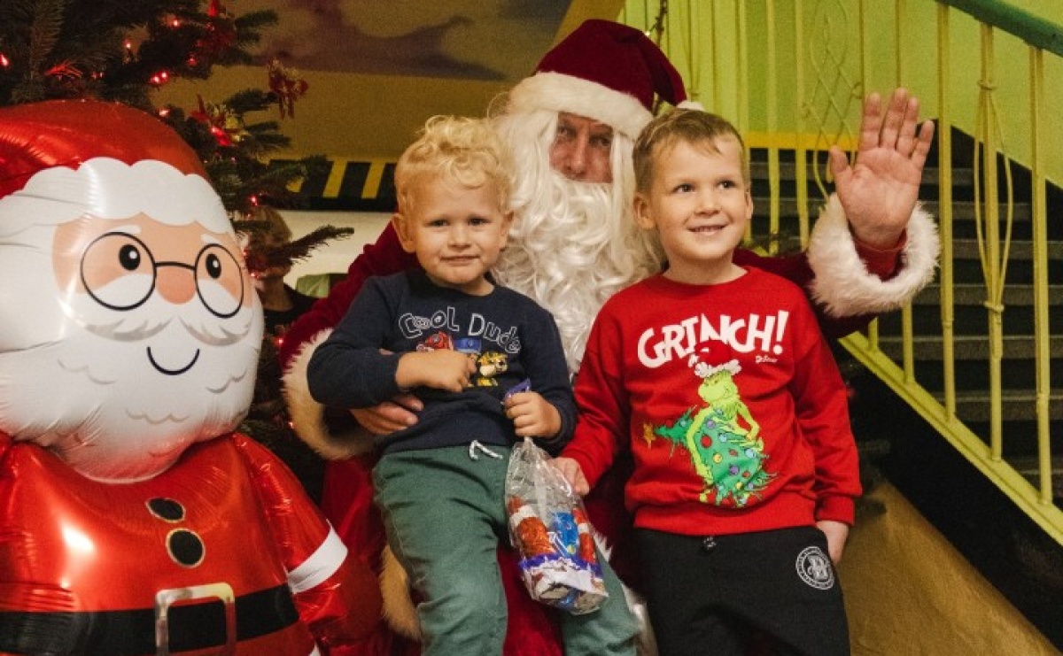 Świąteczna magia w Zespole Szkolno-Przedszkolnym nr 2 w Wodzisławiu Śląskim [FOTO] - Serwis informacyjny z Raciborza - naszraciborz.pl