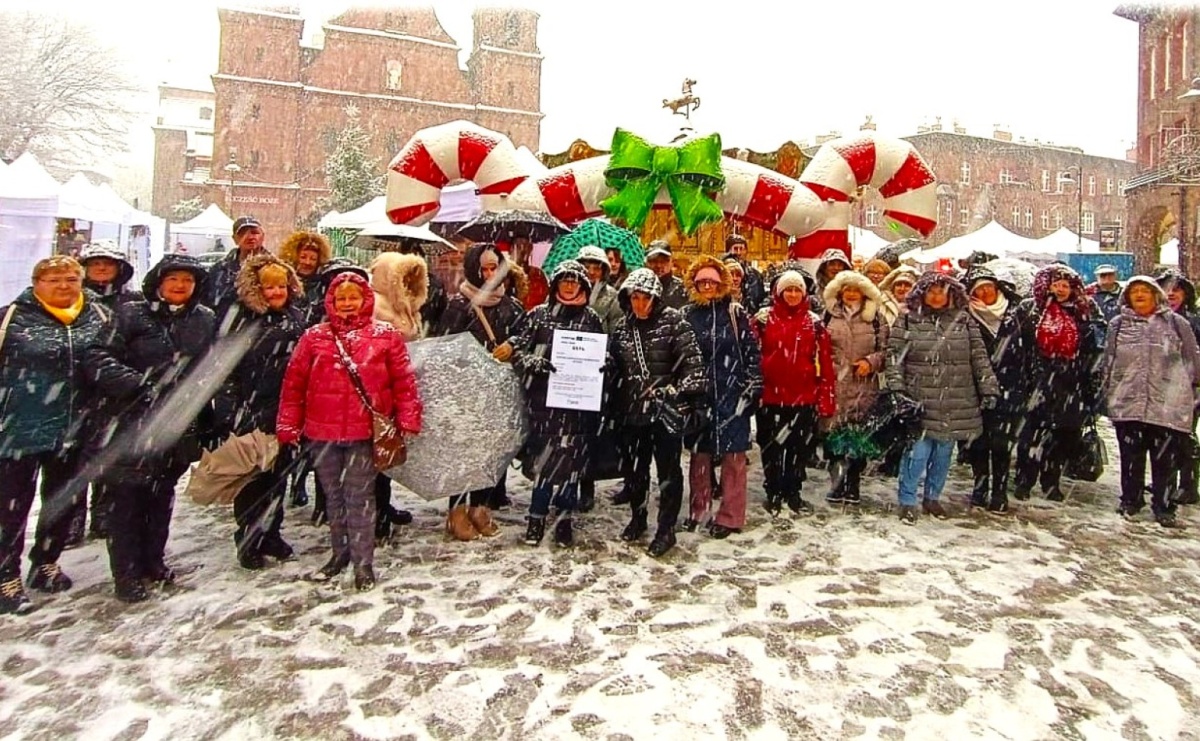 Seniorzy zwiedzili Muzeum Śląskie i pojechali na Nikiszowiec - Serwis informacyjny z Raciborza - naszraciborz.pl