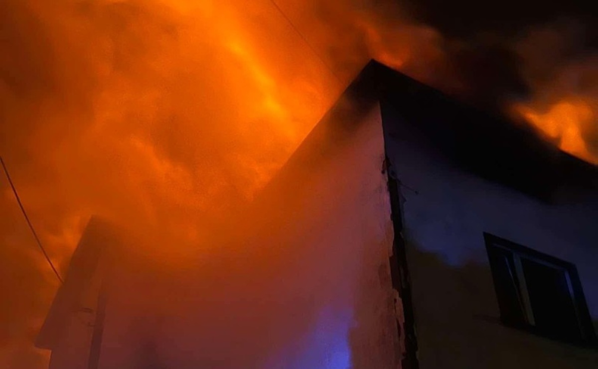 Pożar poddasza w budynku jednorodzinnym w Marklowicach - Serwis informacyjny z Raciborza - naszraciborz.pl